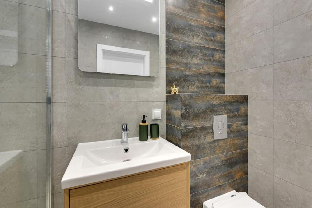 Apartment W Gdyni - Plac Unii By Grand *